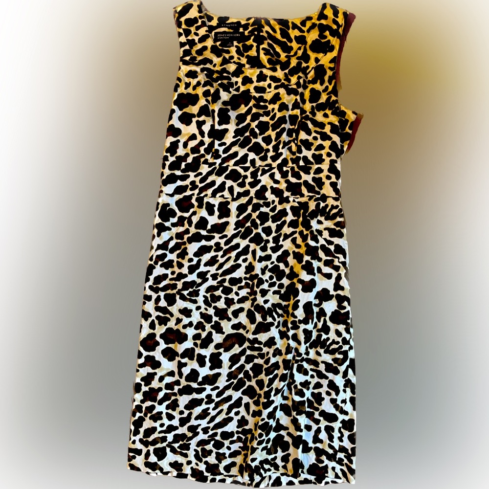 Jones New York Leopard print sheath dress size 8